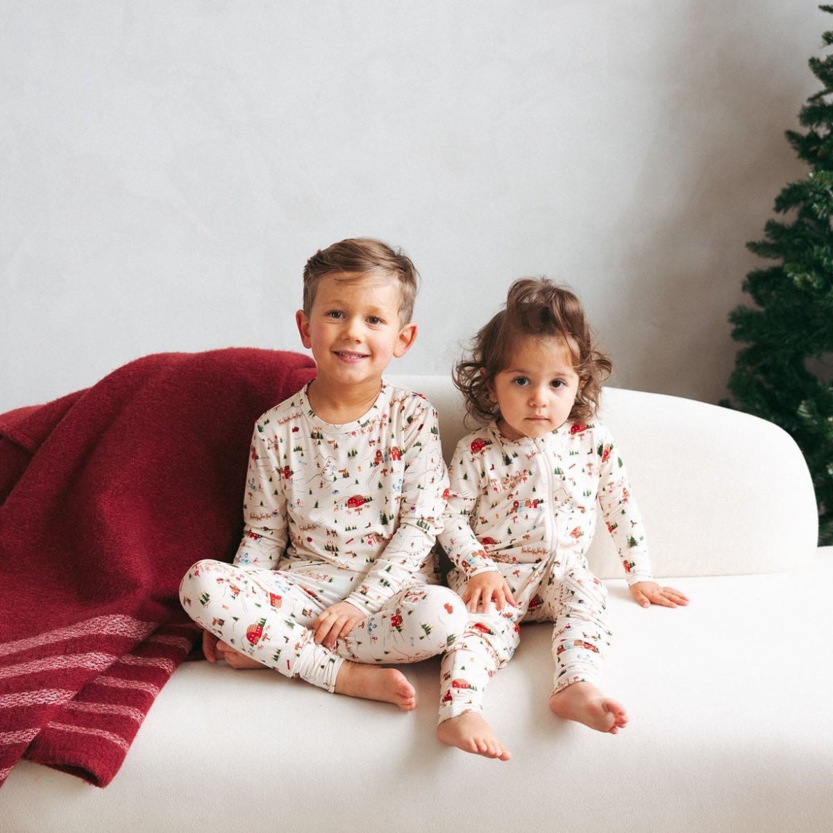 Holiday Village Holiday Pajamas - Roobear Kids