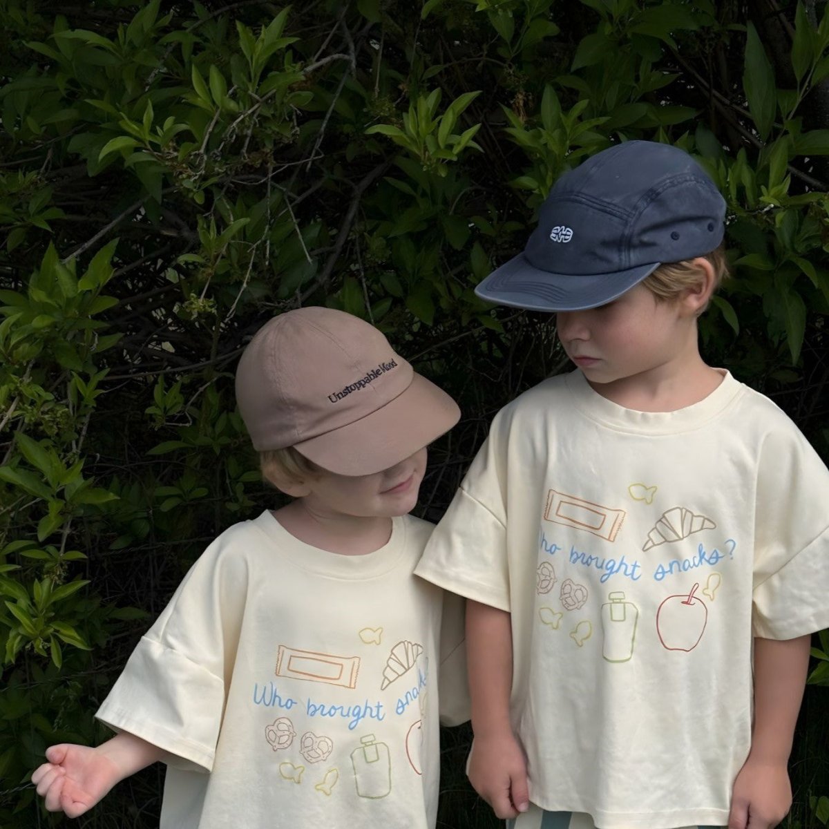 "Who Brought Snacks?" Organic Cotton Tee - Roobear Kids